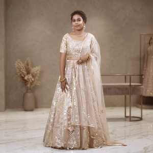 Lehenga Choli para mujer con dupatta de organza y detalles de cuero en toda la prenda, una elección perfecta. - Product Image 5