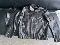 Blouson Moto en Cuir Élégant à Conception Personnalisée OEM pour Hommes, Veste pour Hommes 100 % Cuir Couleur sur Mesure, Blousons en Cuir Slim Personnalisés