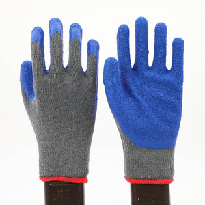 Guantes de seguridad PPE de algodón gris de calibre 10, tejidos, con revestimiento de látex negro arrugado. - Product Image 2