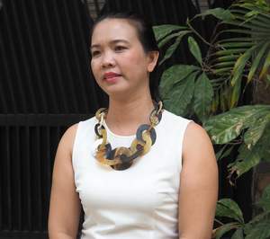 Collier en corne de buffle naturelle, artisanat naturel, bijoux statement faits à la main, inspirés des motifs tribaux et ethniques - Product Image 6