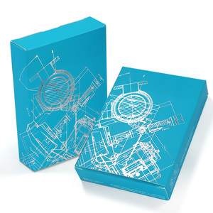 Venta al por mayor profesional personalizado para la baraja de naipes real de plástico para juego de cartas impresas con estuche promocional - Product Image 1