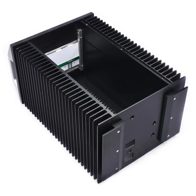 Precision CNC Machined Black Anodized Aluminum Audio Housing Custom Metal Chassis with Integrated Heat Sink for Amplifier