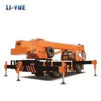 Grue de camion télescopique populaire 2026 avec vérin hydraulique 10 tonnes pour engins de construction