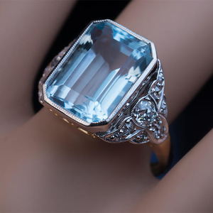 Elegante Anello Quadrato alla Moda, Gioiello Minimalista e Audace per Fidanzamento, per Donne - Product Image 6