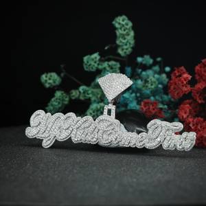 Pendentif personnalisé en moissanite avec nom, bijoux hip-hop, serti de diamants, argent sterling 925, cadeau de mariage pour lui ou elle - Product Image 1