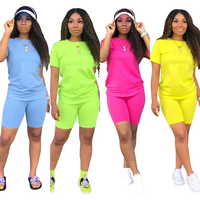 Ensemble Court Deux Pièces Estival Tricoté Uni Personnalisable pour Femme : T-Shirt et Short Cycliste, en Tissu Respirant Écologique