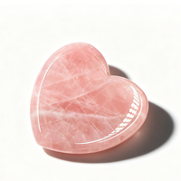 Vente en gros de pierres Gua Sha en quartz rose en forme de cœur avec logo personnalisé, outil de massage facial et corporel en cristal rose Guasha, outil de beauté