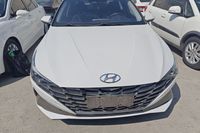 Voitures d'occasion modernes pour Elantra 2022 1.5L CVT LUX Édition Premium Volant à Gauche Sièges en Cuir Arrière Feux LED Véhicules d'occasion