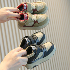 Venta al por mayor todas las estaciones <span class=keywords><strong>zapatillas</strong></span> deportivas para niños moda transpirable niñas correr y caminar zapatos invierno amigable - Product Image 4