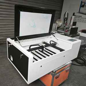 Machine de découpe et de gravure au laser CO2 80W 6040, modèle de bureau pour la fabrication artisanale en acrylique, cuir, PVC, la production de panneaux publicitaires - Product Image 3