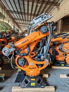 Robot KUKA KR 3 R540, bras mécanique industriel à six axes, petit robot de manutention de bureau, 3 kg, en stock - Product Image 2