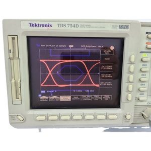 Osciloscopio Digital Tektronix TDS754D 500MHz 2GS/s 4 Canales, Opcional: 2C, 4C-con P6703B - Product Image 1