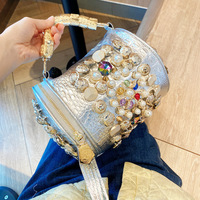 Nouveau Sac Seau en Cuir PU avec Rivets et Strass, Orné de Pierres et Perles, Sac à Main Tendance pour Femmes, Sacs de Luxe pour Mariage