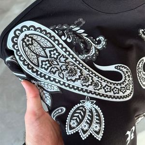 Camiseta Casual Personalizada de Punto para Unisex, 100% Algodón, 300gsm, Corte Holgado para Hombre y Mujer con Diseño Paisley - Product Image 3