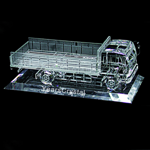 Modèle de camion élégant en verre pour collection d'art, personnalisable OEM, pour présentoir de verre et de cristal - Product Image 2