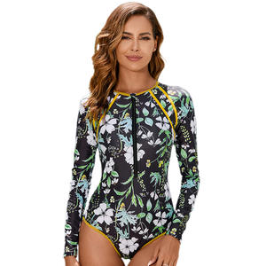 Traje de baño deportivo con estampado de manga larga para mujer, estilo europeo, pantalones cortos ajustados, diseño conservador transfronterizo - Product Image 5