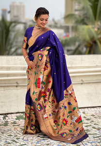 Saree en soie violette Paithani avec demi-concept et grande bordure tissée Grand Zari pour un superbe mélange de look traditionnel - Product Image 5