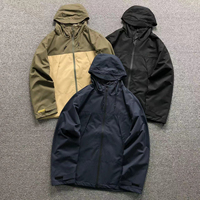 Veste décontractée coupe-vent et imperméable à capuche avec logo brodé classique, idéale pour la randonnée et l'alpinisme