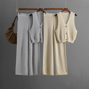 Conjunto de 2 Piezas de Moda para Mujer: Chaleco sin Mangas con Cuello en V y Pantalones de Pierna Recta de Cintura Alta - Product Image 1