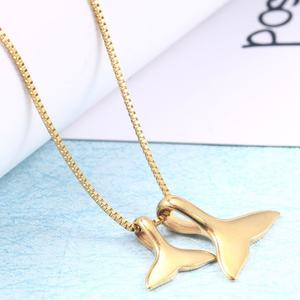 Collares Minimalistas de Plata y Oro con Recubrimiento PVD Antideslustre, Joyería Fina de Acero Inoxidable 316L, Collar con Diseño de Cola de Pez para Mujer - Product Image 5