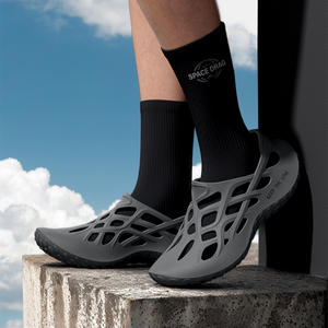 Zuecos EVA para Hombre, Cobertura Total, Transpirables, con Patrón de Orificios, Suela Antideslizante, para Jardín, Taller, Hogar, Tallas 39-47 EU, Ligeros - Product Image 5