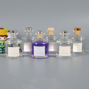 Bouteilles de <span class=keywords><strong>diffuseur</strong></span> de roseau <span class=keywords><strong>Parfum</strong></span> de longue durée <span class=keywords><strong>Parfum</strong></span> de voiture de luxe <span class=keywords><strong>parfum</strong></span>é Homt <span class=keywords><strong>Hotel</strong></span> Scent Reed Diffuseurs Sets - Product Image 6