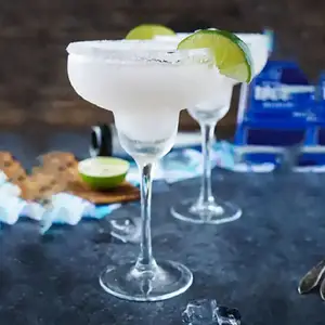 SUNYO prezzo di fabbrica lungo stelo chiaro grandi tazze Margarita Cocktail unico Martini bicchieri di vetro Margarita per Bar e Club