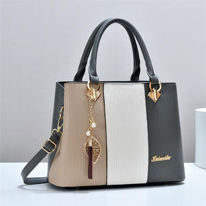 Nouveau Sac à Main Femme Tendance 2026 en <span class=keywords><strong>Cuir</strong></span> PU, Grand Sac Fourre-Tout Bandoulière Grande Capacité, Sac Personnalisé d'Usine pour Femmes - Product Image 5