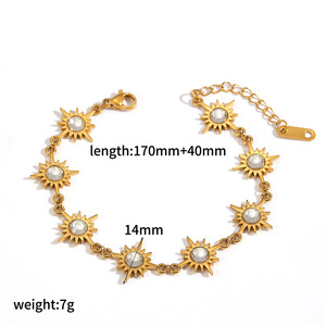 สร้อยข้อมือมุกเทียมลายดอกทานตะวัน ชุบทอง 18K ไทเทเนียมสตีล เครื่องประดับผู้หญิง ของขวัญแฟชั่น - Product Image 4