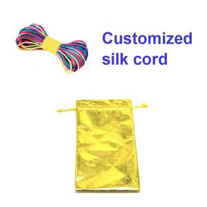 Bolsa de Tela Metálica con Cordón y Logotipo Personalizado en Lámina Dorada para Promoción - Product Image 6