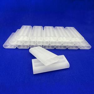 Maßgefertigtes Transluzentes Quarz-Dreifachbohrrohr für Schönheitsgeräte-Laserkopf und -Hohlraum mit Hohem Ozongehalt in C-Form - Product Image 6