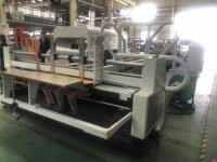 Machine plieuse-colleuse électrique automatique avec colle froide et colle thermofusible pour le pliage et le collage de cartons