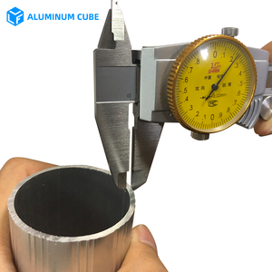 Échafaudage en aluminium double <span class=keywords><strong>largeur</strong></span>, <span class=keywords><strong>hauteur</strong></span> 5 mètres, dimensions 2x1,35 mètres (longueur x <span class=keywords><strong>largeur</strong></span>), pour la maintenance des terminaux aéroportuaires - Product Image 4