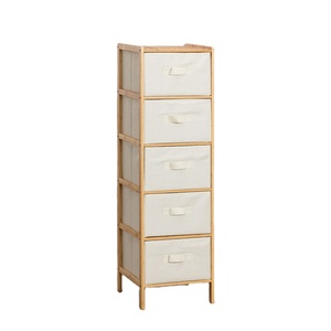 Étagère multifonctionnelle en bambou à 5 niveaux Petit <span class=keywords><strong>rangement</strong></span> pour vêtements Commode verticale en bois Paniers à linge <span class=keywords><strong>Rangement</strong></span> latéral du lit en polyester - Product Image 1