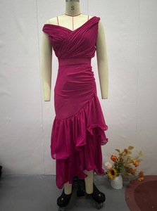 เดรสแฟชั่นผู้หญิงแบบใหม่ สีพื้น เอวสูง ทรงเข้ารูป แขนกุด คอวี แต่งระบาย - Product Image 6