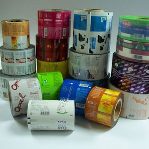 Emballage laminé <span class=keywords><strong>film</strong></span> rouleau stock emballage auto trois côtés scellé face arrière scellé conception personnalisée - Product Image 2
