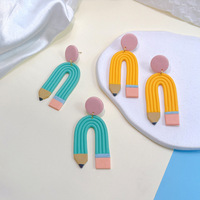 Boucles d'oreilles pendantes en argile polymère colorées faites à la main Design créatif en forme de U pour femmes filles