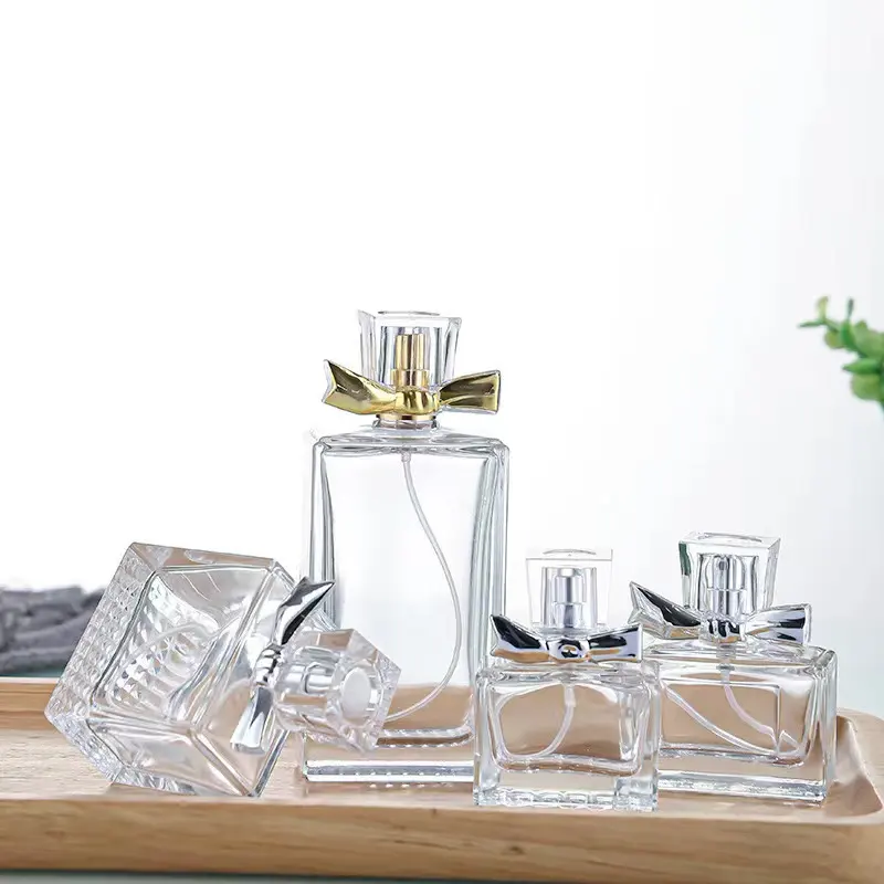 Botella de vidrio con diseño de etiqueta personalizada al por mayor botella de repuesto de perfume de vidrio única pequeña de lujo