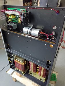 3 giai đoạn up các nhà sản xuất tần số thấp công nghiệp <span class=keywords><strong>UPS</strong></span> 40kva 60kva 80kva <span class=keywords><strong>100kva</strong></span> 120kva 160kva 200kva không phá vỡ cung cấp điện - Product Image 5