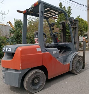 Original Japan <b>Used</b> Fd30 3ton 5ton 7FD30 8FD30 Diesel Komatsu Forklift Best PricE WITH Good Condition IN SHANGHAI - Product Image 3
