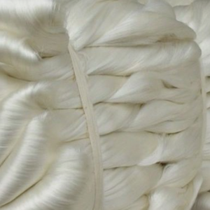 Hilo de seda para tejer Buena elección Seda cruda Artesanías lujosas Embalaje personalizado duradero Fabricante de Vietnam - Product Image 1