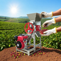Automatische machine voor het pellen, schillen en ontvellen van verse koffiebonen