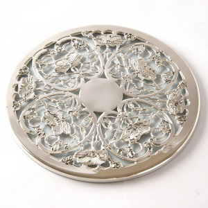 Salvamanteles Clásico Bordado de Metal Plateado Sheffield para Hoteles y Restaurantes, Marca Royal Family, Uso en Todas las Estaciones - Product Image 2