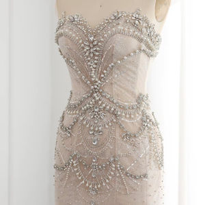 ชุดแต่งงานทรงเมอร์เมดสีขาวนู้ด ประดับเลื่อมหรูหรา ลายคริสตัล 3 มิติ ประดับมุก จับจีบยาวลากพื้น สำหรับงานหมั้นและงานแต่งงาน - Product Image 5