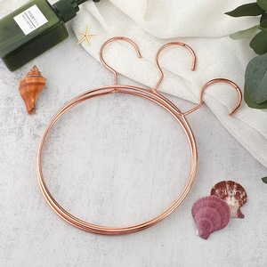 <span class=keywords><strong>Cintre</strong></span> d'écharpe <span class=keywords><strong>carré</strong></span> en or rose de luxe de haute qualité cintres Hijab ronds en métal doré support de rangement pour cravates - Product Image 3