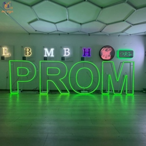 Lettere e Numeri Luminosi LED RGB in Metallo da 3ft e 4ft per Decorazioni di Compleanni, Matrimoni ed Eventi - Product Image 4