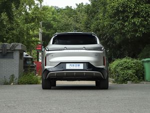 LYNK & CO 08 Em-p High-Speed Fashionable New Energy SUV Medium-Sized 5-Seater Hybrid Electric Vehicle Auto Gear Box Direction gauche - Product Image 4