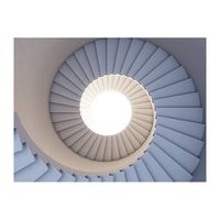Escalier d'intérieur en colimaçon de luxe Design moderne en bois de chêne américain avec escalier incurvé en verre circulaire en acier inoxydable