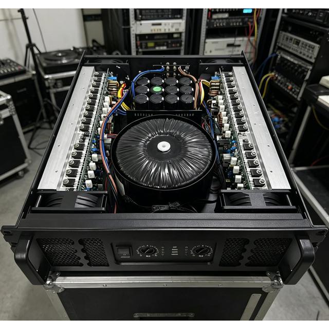 Professional Class TD Power Amplifier 2x2500W Dual Channel 5000W at 2 Ohm Stable PA Audio Amplifier OEM Manufacturer