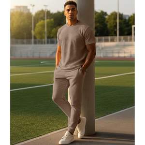 Ensemble de survêtement personnalisé pour homme en 2 pièces, sweat-shirt à manches courtes, pantalon de jogging, tenues de sport - Product Image 1